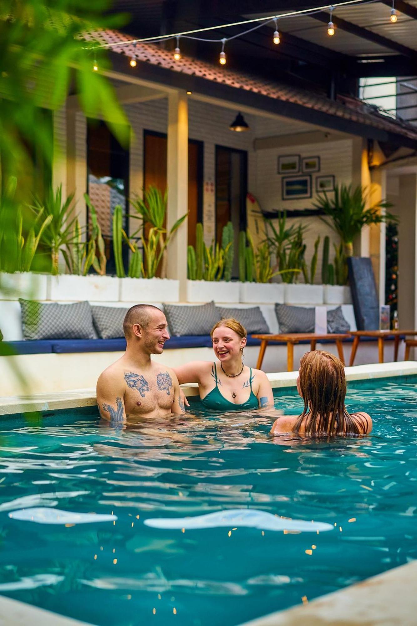 Lay Day Hostel Canggu Bagian luar foto